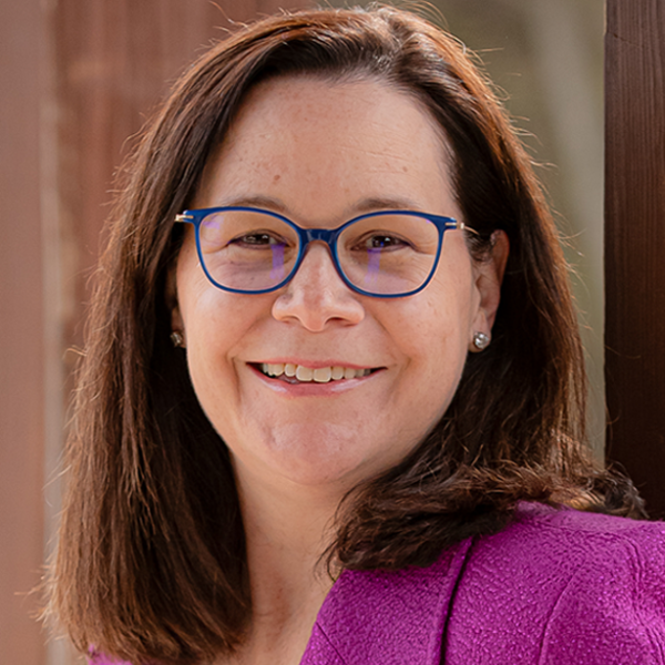 Danielle Donehew headshot