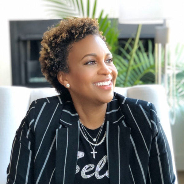 Jackie Parker headshot